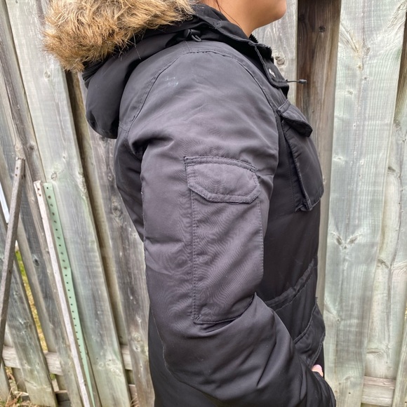 Joe Fresh winter parka with faux fur hood trim - Picture 2 of 8